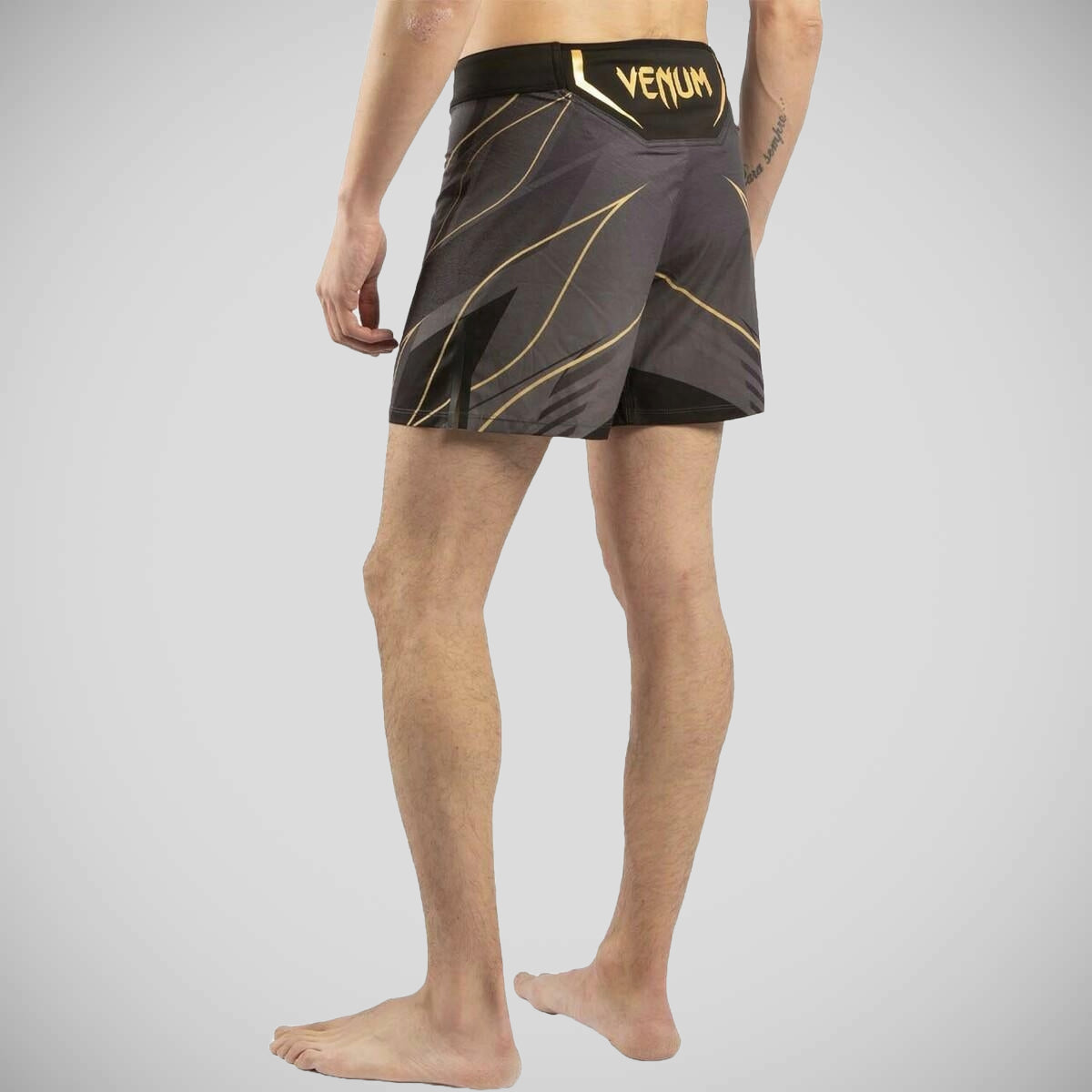 Venum UFC Pro Line Bight Shorts Black/Gold