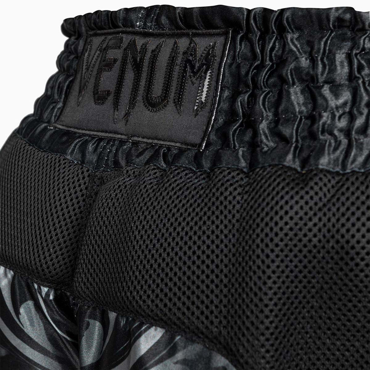 Venum Absolute 2.0 Muay Thai Shorts Black/Black