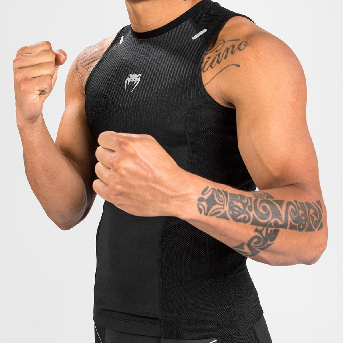 Venum Rashguard ermeløs biomecha svart