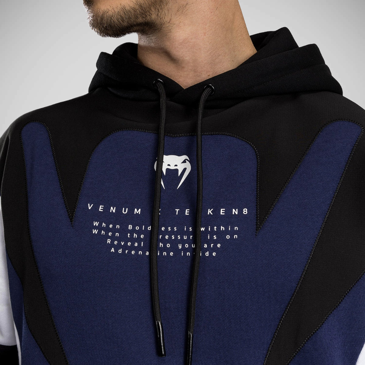 Venum X Tekken 8 Jin Kazama con cappuccio nero/bianco