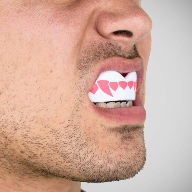 SafeJawz Extro Pink Fangs Mouth Guard White/Pink