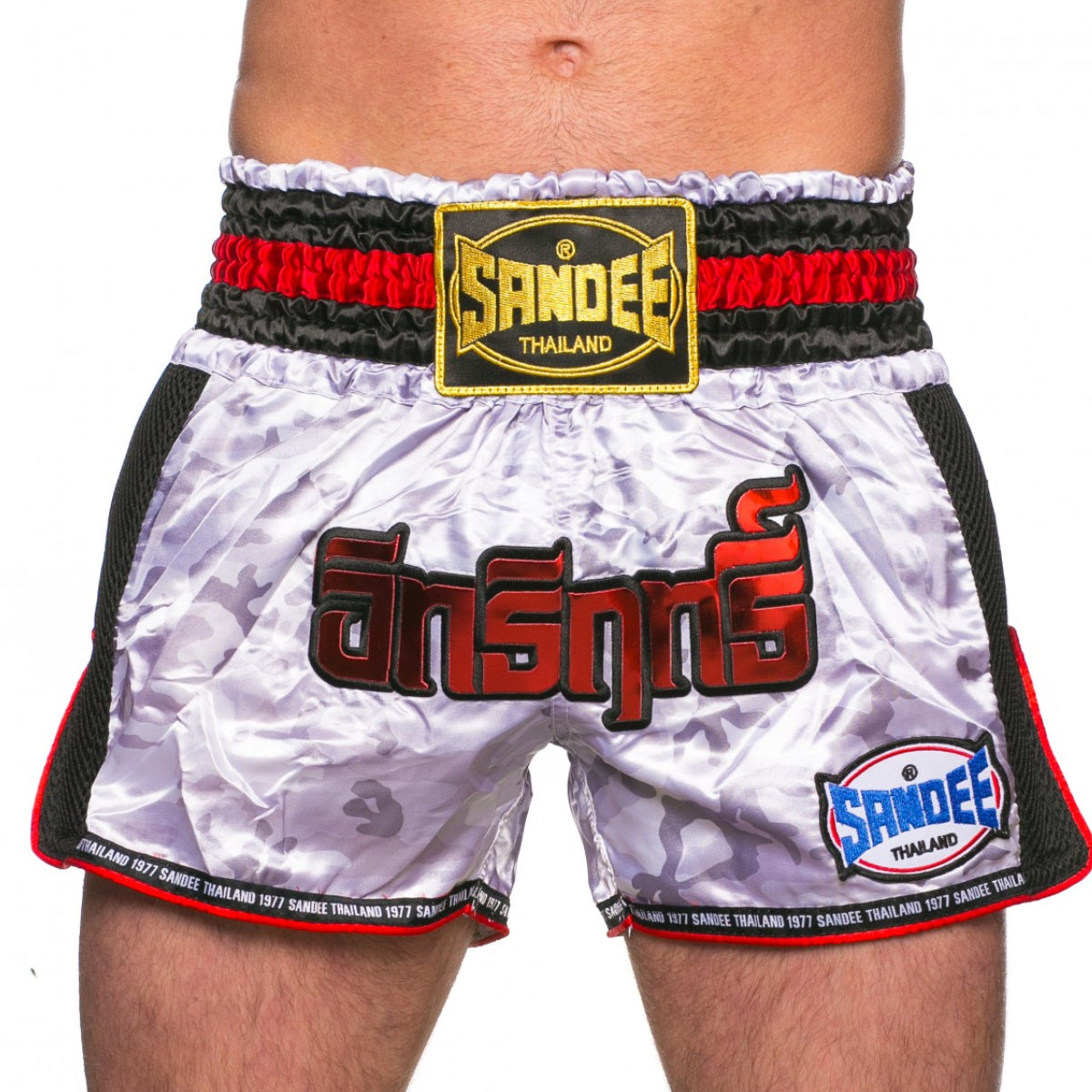 Sandee übernatürliche Kraft Thai Shorts Weiß/Schwarz/Rot