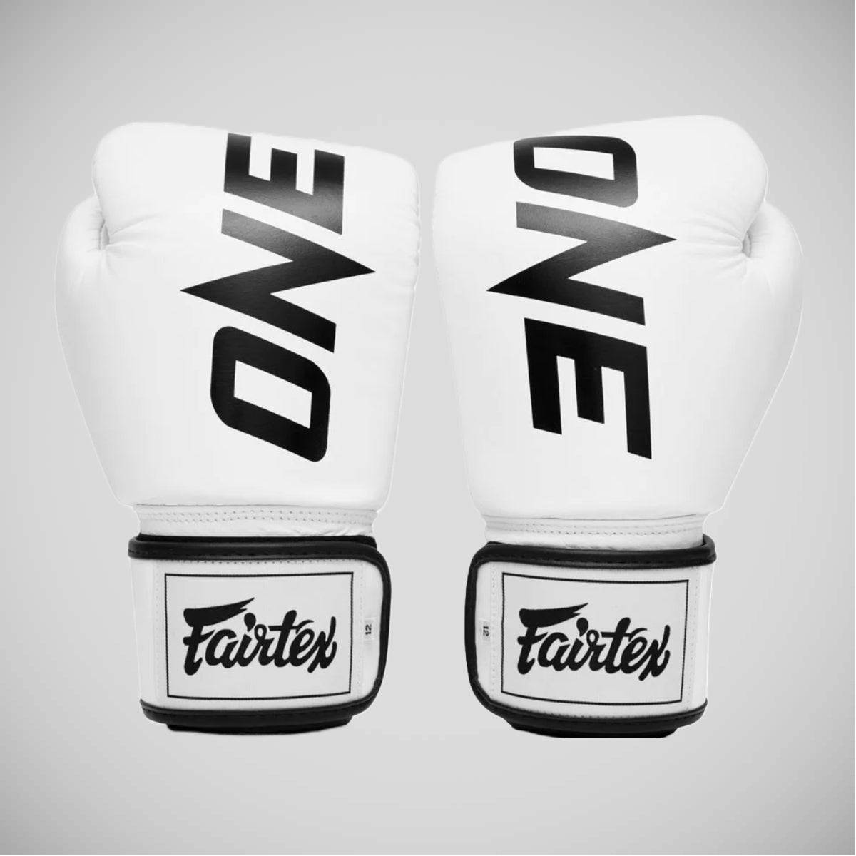 Fairtex BGV x 1つのチャンピオンシップボクシンググローブ