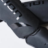 Elion Extravagant Shin Guards Black/Black