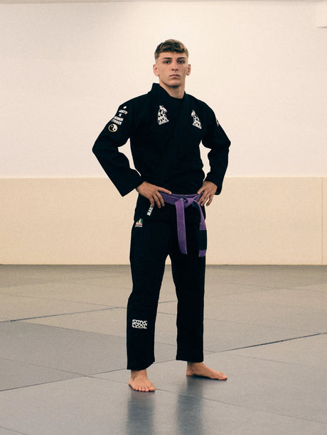 Manto Dogs BJJ Gi Black, front view
