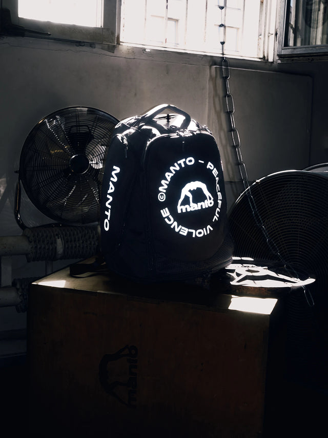 Manto Circle XL Convertible Backpack Reflective, view 3 of 16