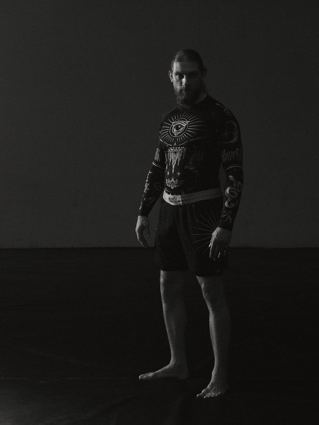 Manto Amor Fati Long Sleeve Rash Guard Black, front view