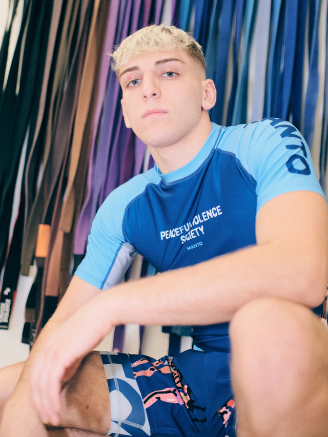 Manto Gym 3.0 Rash Guard, view 6 of 9