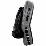 Schwarz-Weiß-Ringhorns Ladegerät Fokus