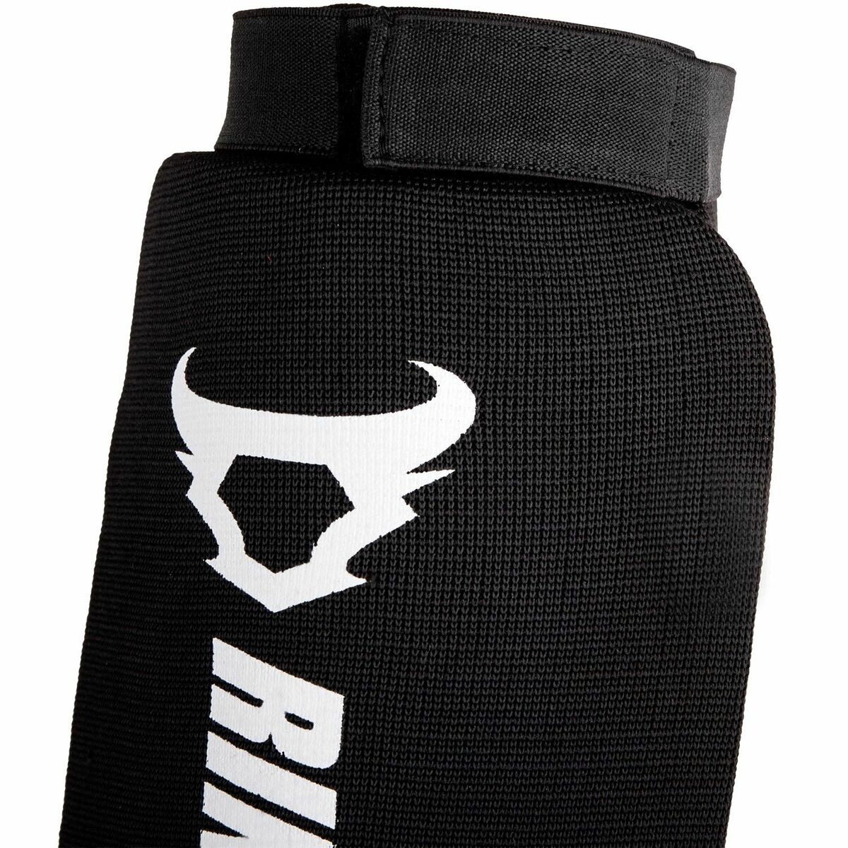 ब्लैक रिंगहॉर्न्स कोंटैक्ट शिन गार्ड