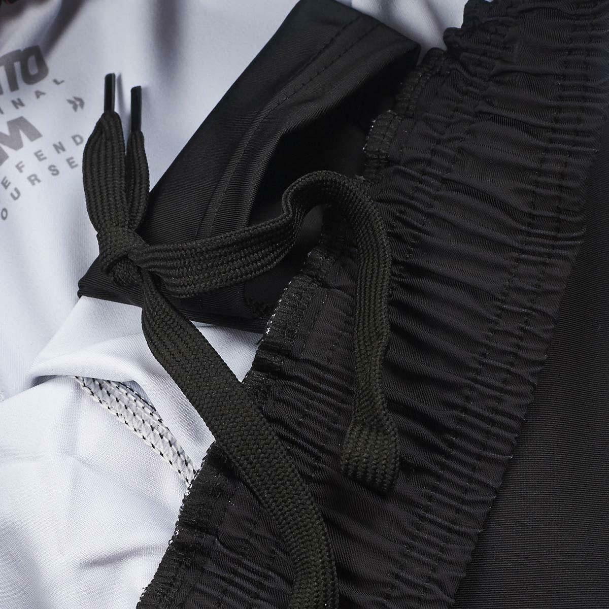 Shorts de luta essenciais do Manto Black