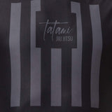 Zwarte tatami -besturingselement met korte mouwen uitslag