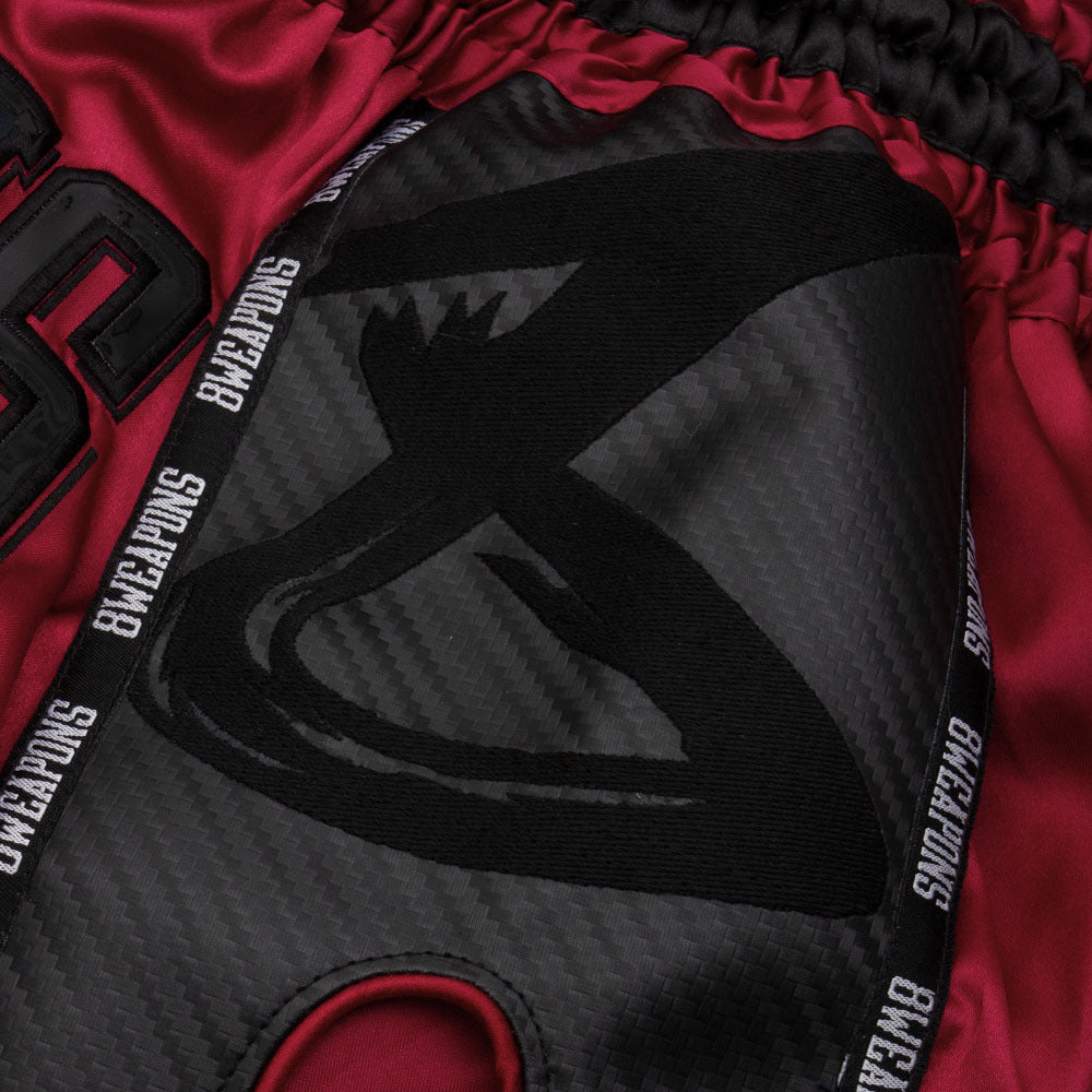 8 våpen rød daggry karbon muay thai shorts