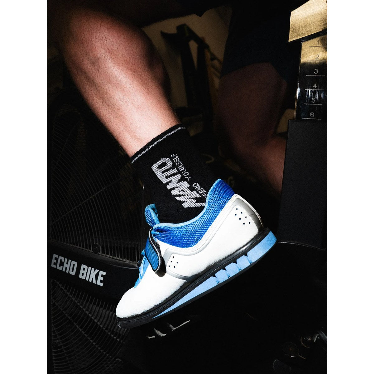 Manto Defend Socks Black - back