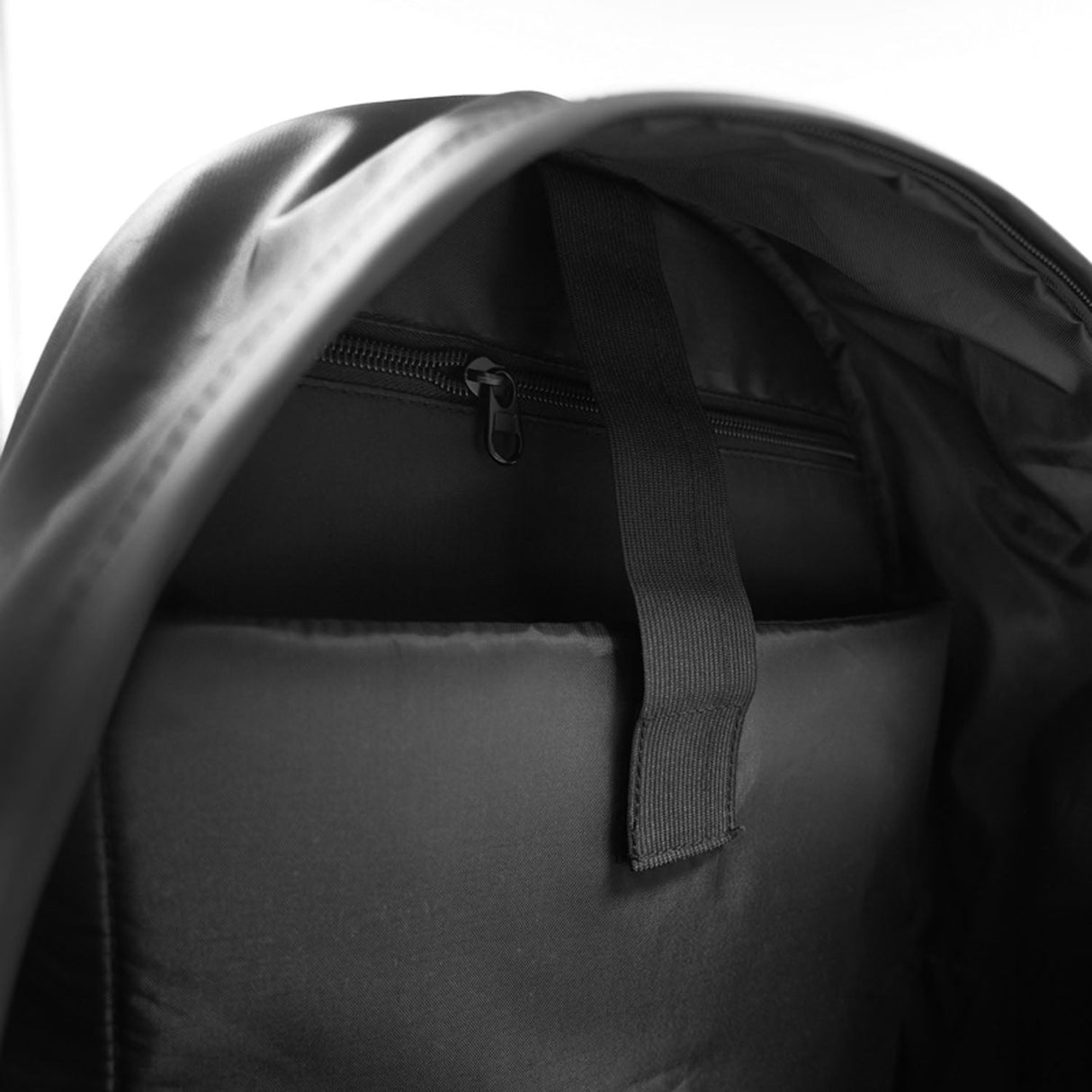 Twins Special BAG7 Compact Backpack Black