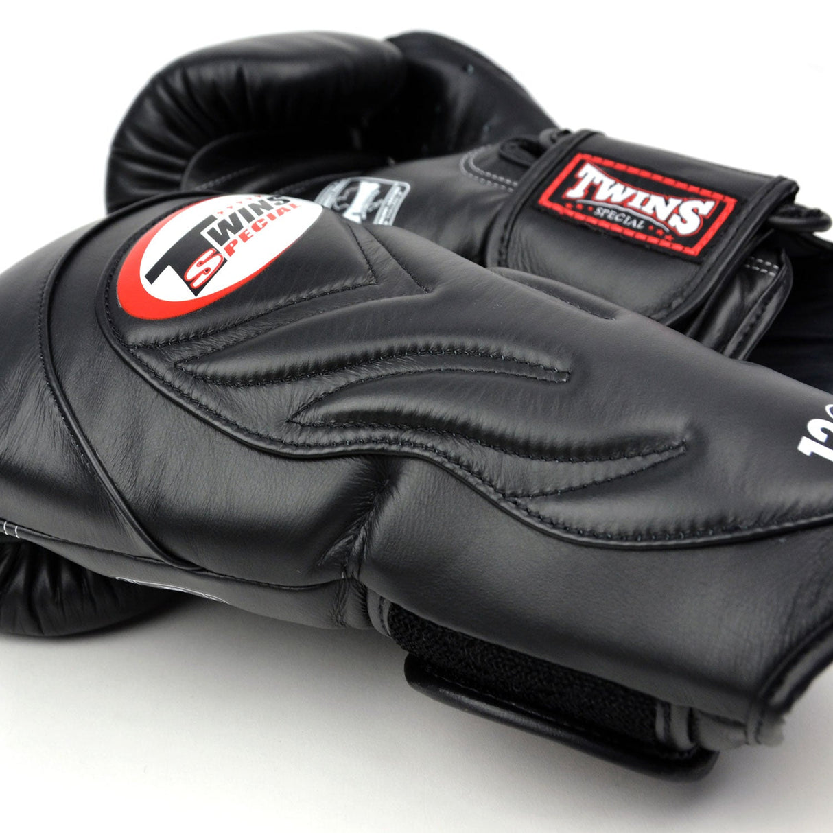 Twins Special BGVL6 Long-Cuff Boxing Gloves Black