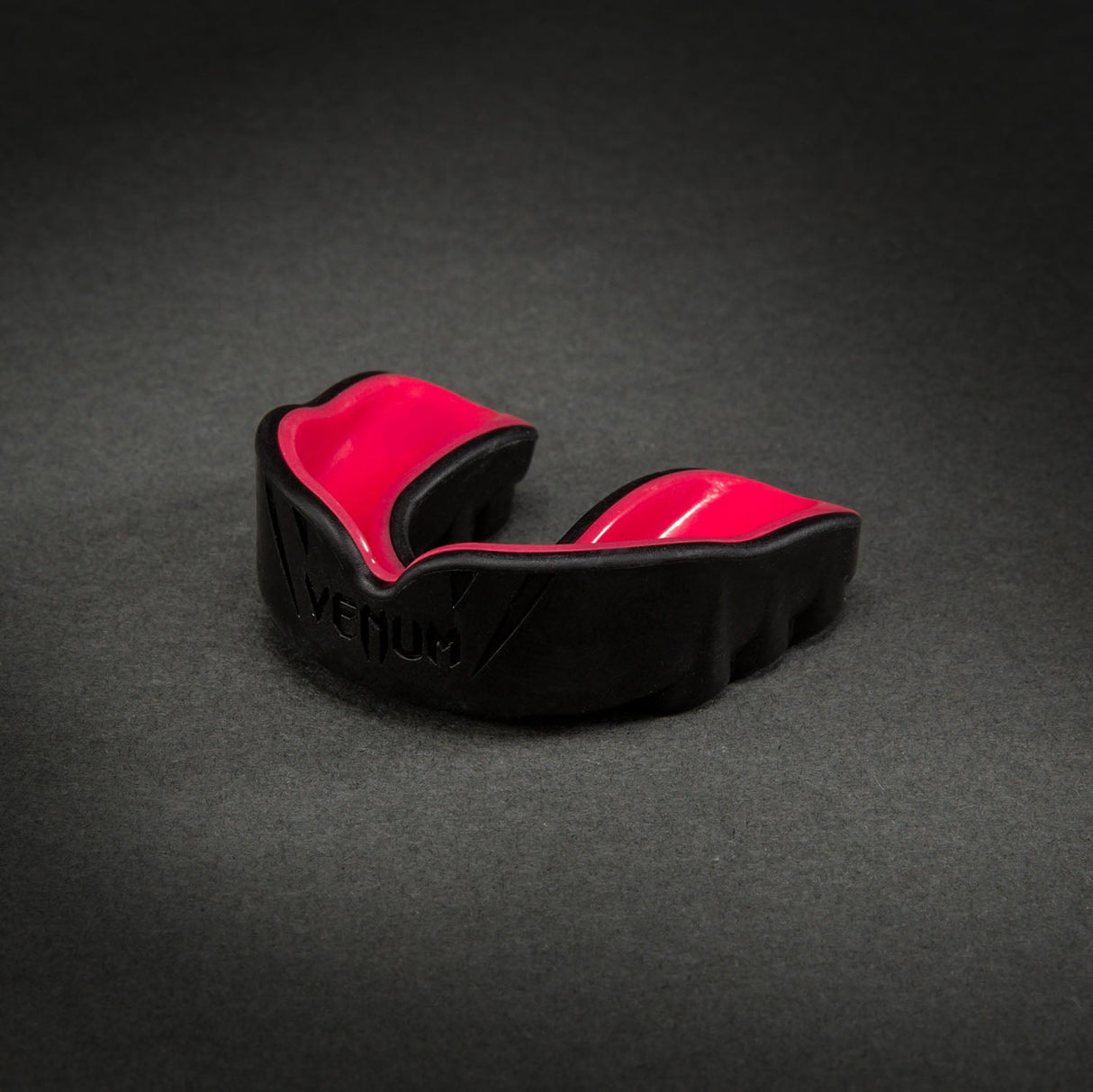 Venum Challenger Mouthguard Black/Raspberry - 5
