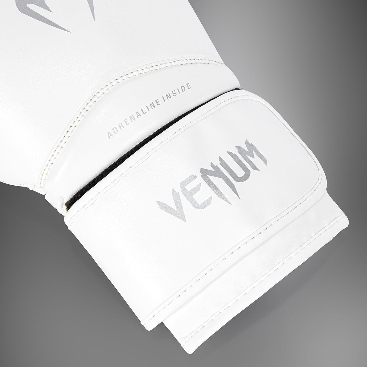 Venum Contender 1.5 Kids Boxing Gloves White/Silver - detail