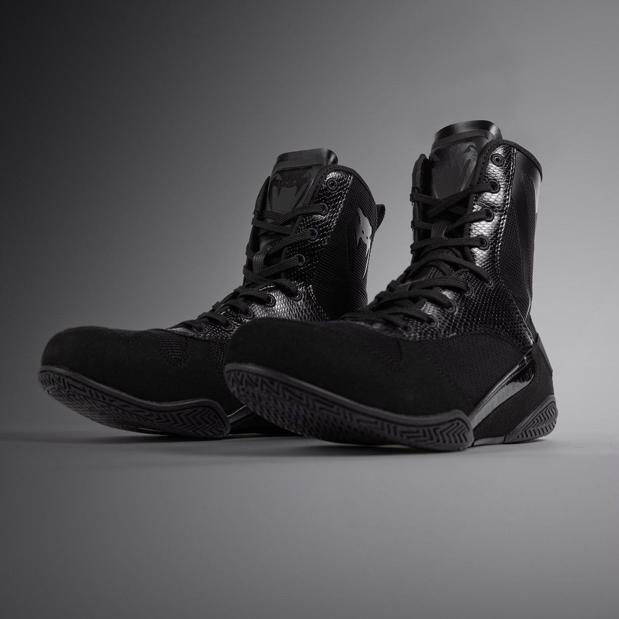 Venum Elite Boxing Shoes Black - front