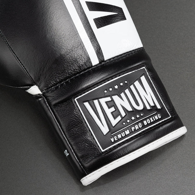 Venum Shield Pro Boxing Gloves with Laces Black/White - detail