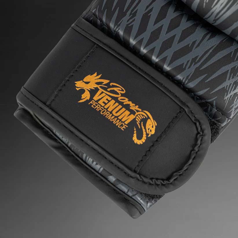 Venum x Chimaev Sparring Gloves Black/Gold